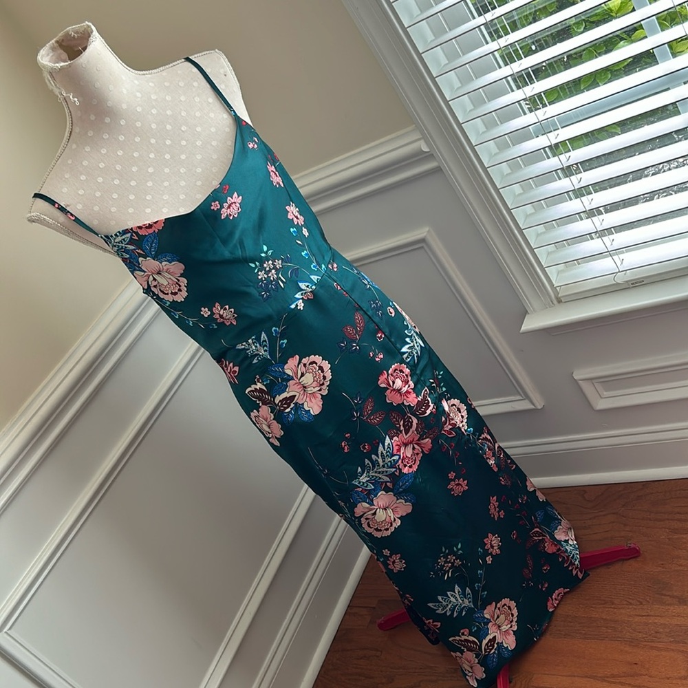 Tsher Green Floral Midi Dress Sz M